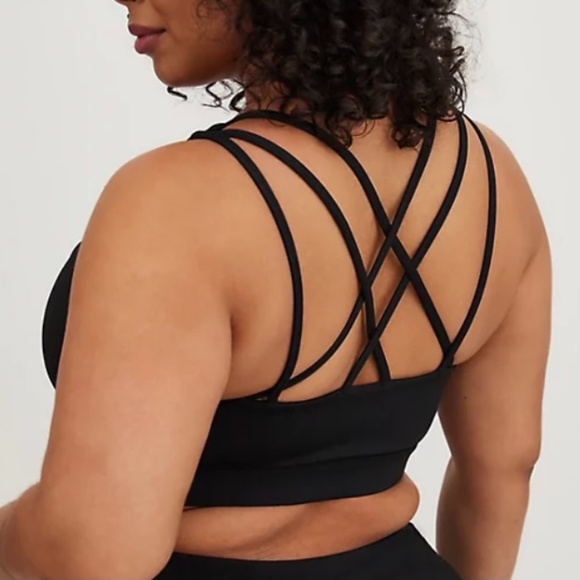 NWT Torrid Active Light Support Low Impact Sports bra - Picture 2 of 11